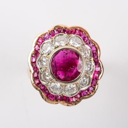 Daisy ring with ruby in closed setting, surrounding...