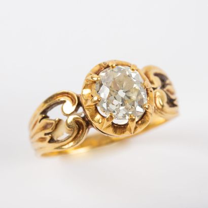 Solitaire old cut diamond ring, about 1.30...