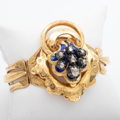 Hinged semi-circular bracelet, rose-cut diamonds...