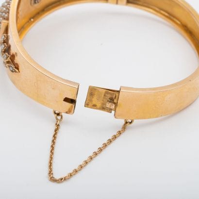 Hinged half-joint bracelet, gold, rose-cut...