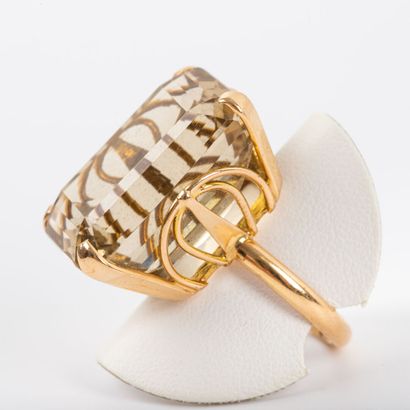 Important cocktail ring, citrine, gold setting....