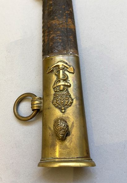 Sabre d'officier de Marine 1837
Lame courbe...