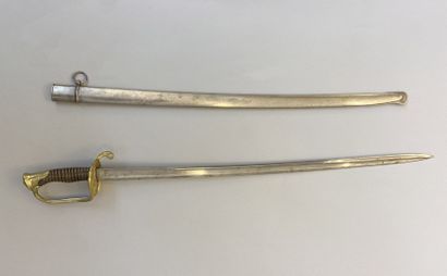 Lot of two sabers including : 
- an 1855...