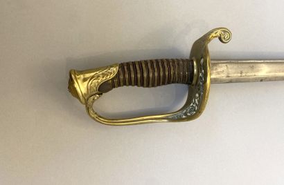 Lot of two sabers including : 
- an 1855...