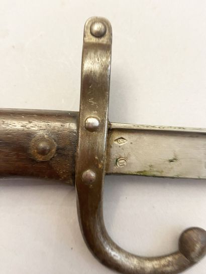 Lot de deux baïonnettes Gras infanterie modèle...