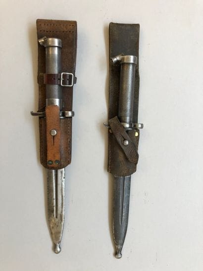 Lot de deux baïonnettes suédoises Mauser...