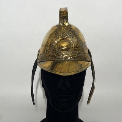 Brass crest of fireman (France second half...