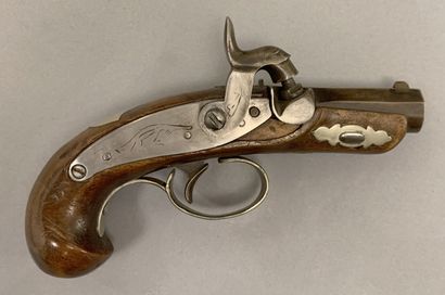 Single shot percussion derringer. Rear lock,...