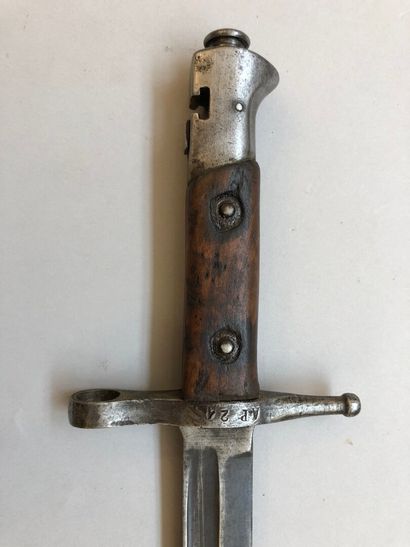 Baïonnette règlementaire italienne pour fusil...