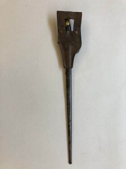 Baïonnette règlementaire française pour fusil...