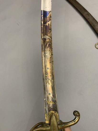 Joli sabre d'officier de cavalerie légère...