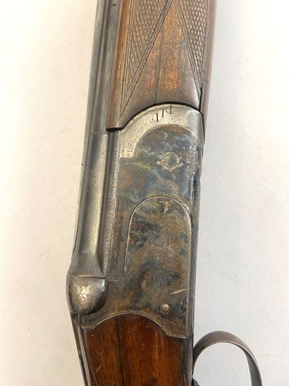 Fusil superposé italien calibre 12/70 à éjecteurs...