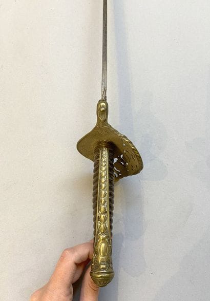 Sabre d'officier de Marine 1837
Lame courbe...
