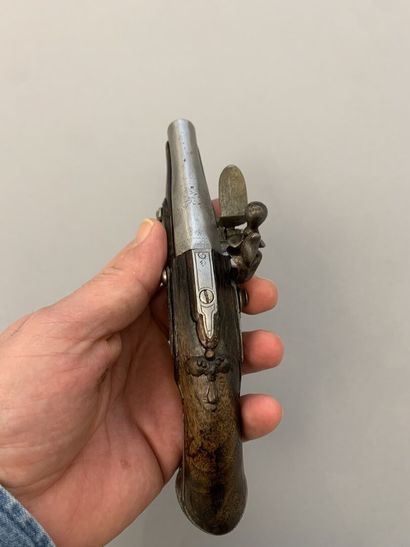 Small pistol of gousset or of voyage assembled...