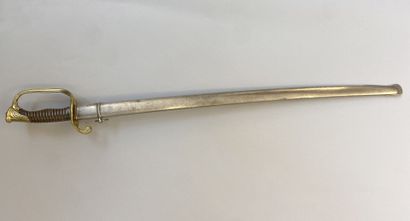 Lot of two sabers including : 
- an 1855...