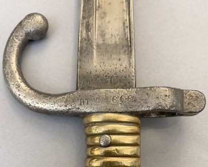 Ensemble d'armes blanches comprenant : 
-...