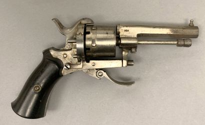 Adorable small Belgian revolver system Lefaucheux...