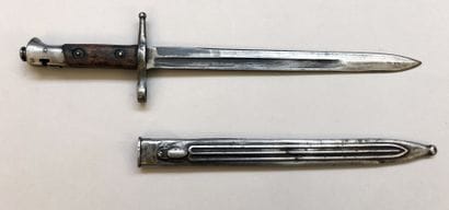 Baïonnette règlementaire italienne pour fusil...