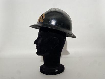 Adrian helmet model 26 repainted in black...