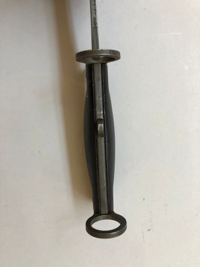 Baïonnette règlementaire française de fusil...