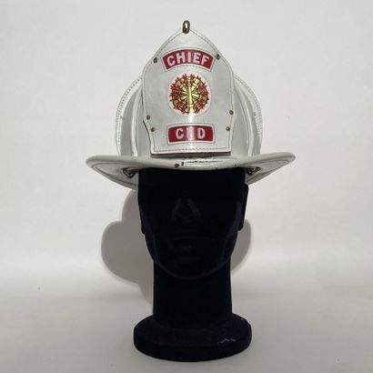 U.S. firefighter helmet in white fiber, sewn...