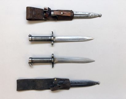 Lot de deux baïonnettes suédoises Mauser...