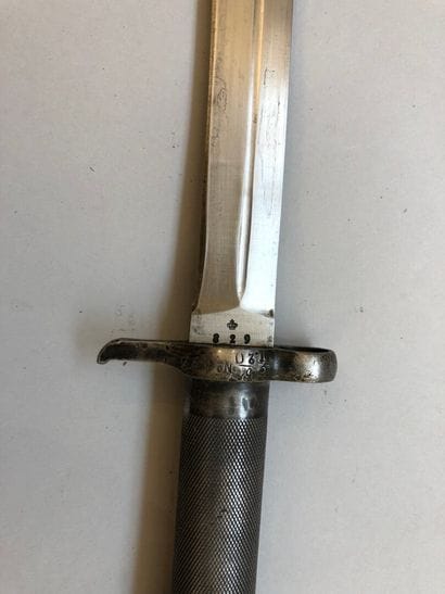 Lot de deux baïonnettes suédoises Mauser...