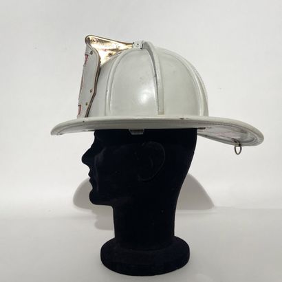 U.S. firefighter helmet in white fiber, sewn...