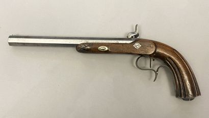 Large percussion pistol with lock at the...