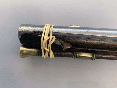 Large pommel gun (510mm long). Round barrel...