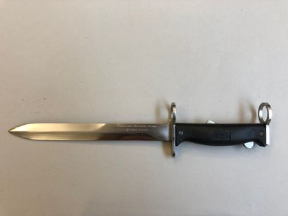 Baïonnette règlementaire française de fusil...