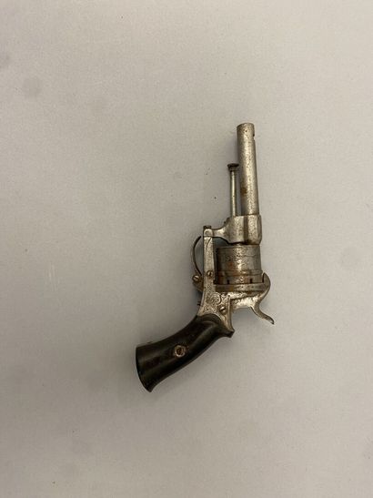 Two small revolvers system Lefaucheux in...