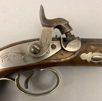 Single shot percussion derringer. Rear lock,...