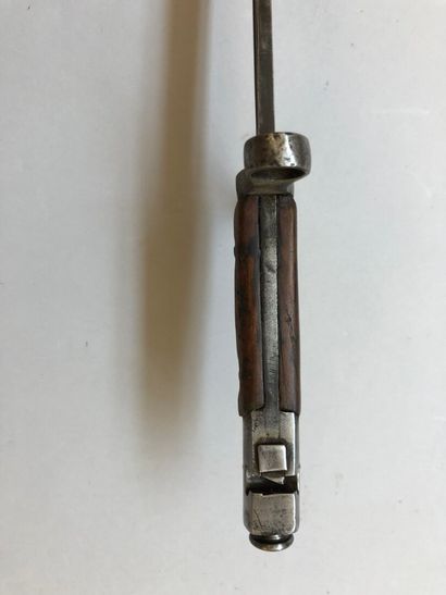 Baïonnette règlementaire italienne pour fusil...