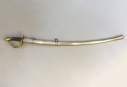 Sabre de cavalerie légère fabrication anglaise...