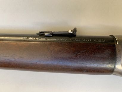 Carabine de selle à levier de sous garde...