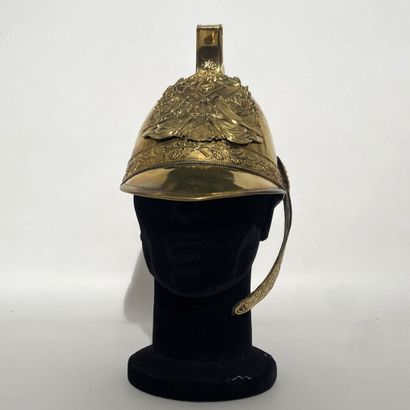 Hull of helmet of fireman bomb in brass crest...