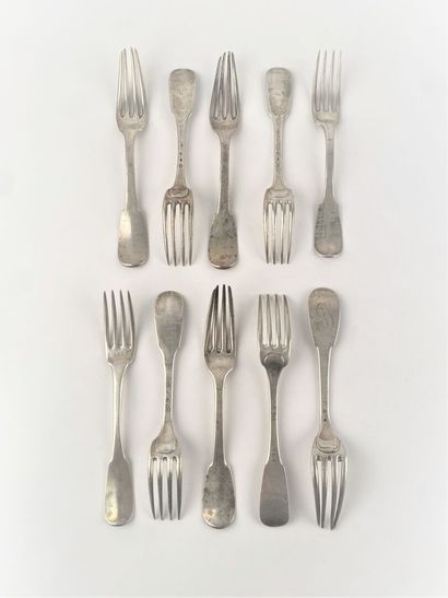 Dix fourchettes en argent dépareillées.,...