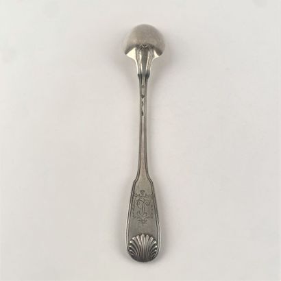 Cuillère à ragoût en argent, modèle coquille,...