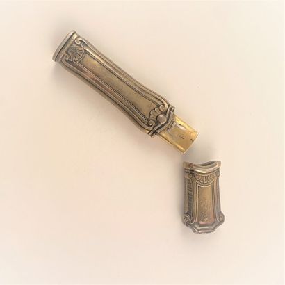 Etui à cire en argent et vermeil, décor 