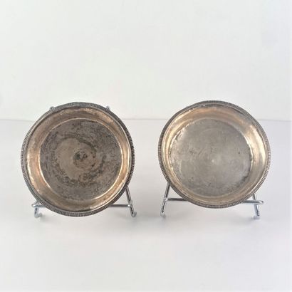 Paire de dessous de bouteilles en argent,...