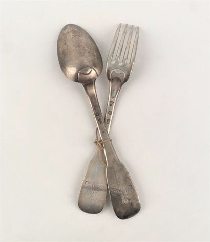 Trois couverts en argent, modèle uniplat,...