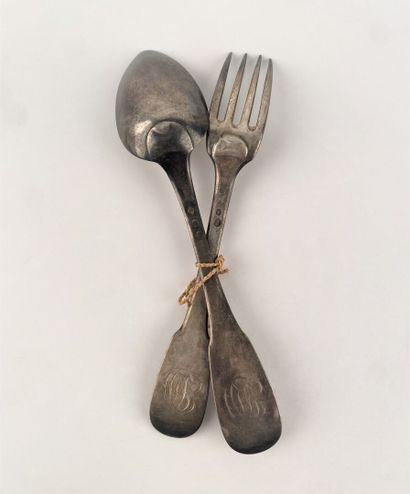 Trois couverts en argent, modèle uniplat,...