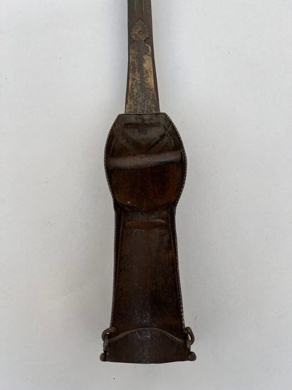 Patta ou épée-gantelet (Inde moghole principalement...