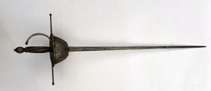 Belle rapière à taza. Longueur totale 1140...