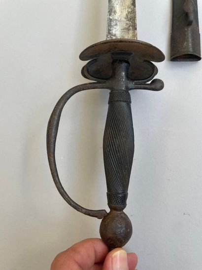 Belle épée de sergent Ancien Régime au règlement...