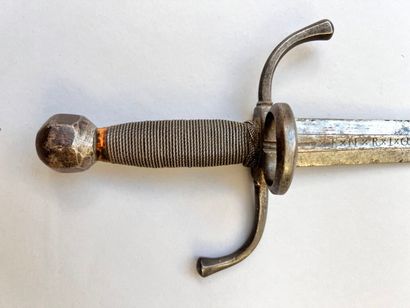 Petite épée dans le gout d'une épée de ville...
