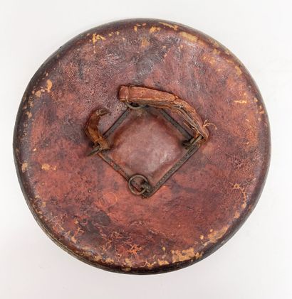 Belle rondache ronde Indo-Persane ancienne...