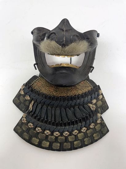 Menpo japonais d'armure de samouraï. Protection...