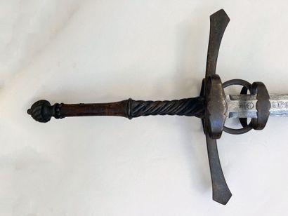 Belle épée à deux mains de lansquenet dans...